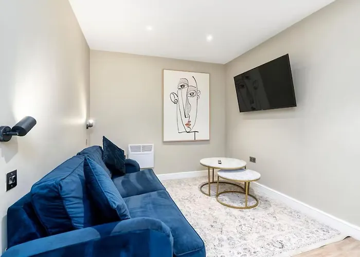 The Executive Retreat 3bed2bath 55inch Tv