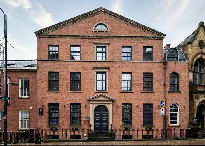 The Executive Retreat 3bed2bath 55inch Tv * 利兹