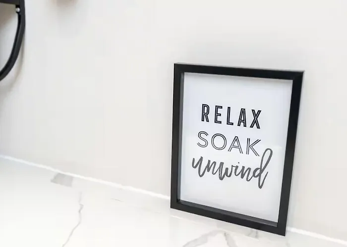 The Executive Retreat 3bed2bath 55inch Tv 利兹