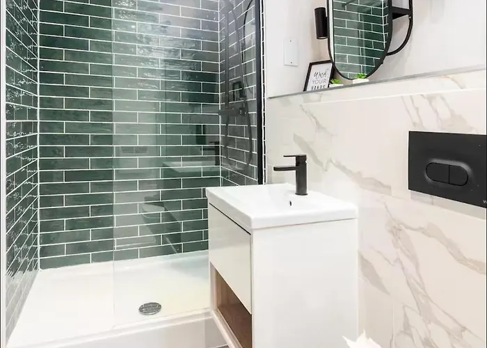 The Executive Retreat 3bed2bath 55inch Tv *