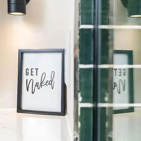 Apartmán The Executive Retreat 3bed2bath 55inch Tv