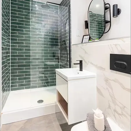 The Executive Retreat 3bed2bath 55inch Tv *